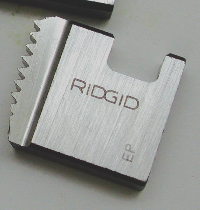 12R Navojni noži 1/4" x 19-Set